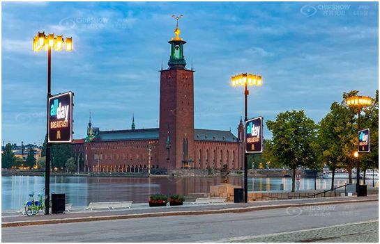 A futura tendência publicitária! Tela de exibição de poste de luz LED colorida CHIPSHOW Smart City, pode ser uma solução.